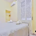 Guesthost - Casazzurra - Your Place Next To Port & Castel Nuovo Неаполь